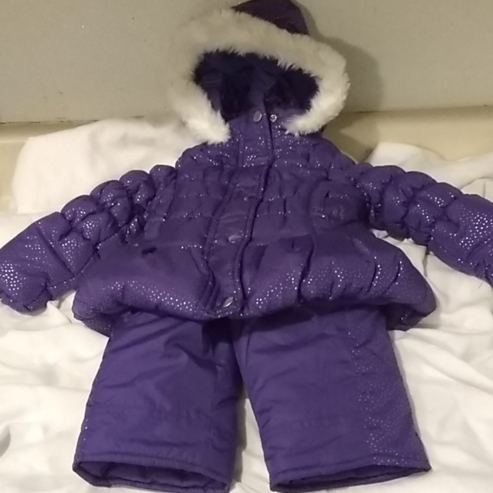 Snow suit